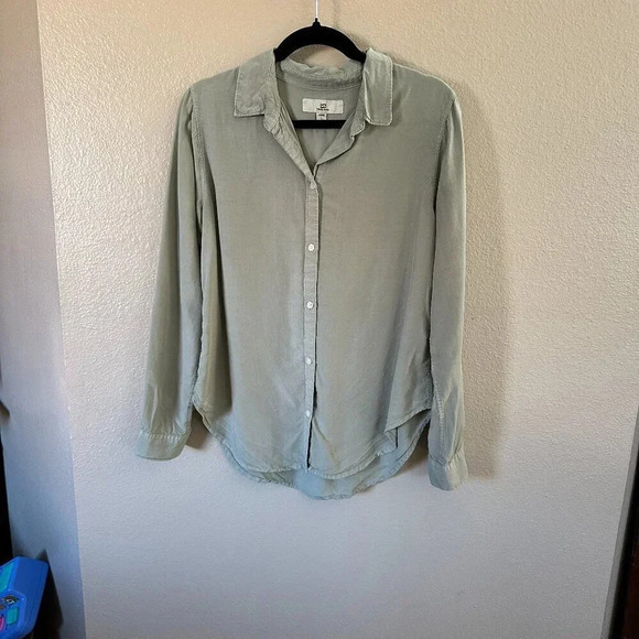 SOLD Thread & Supply Light Green Long Sleeve Blouse Size Medium - Picture 2 of 8